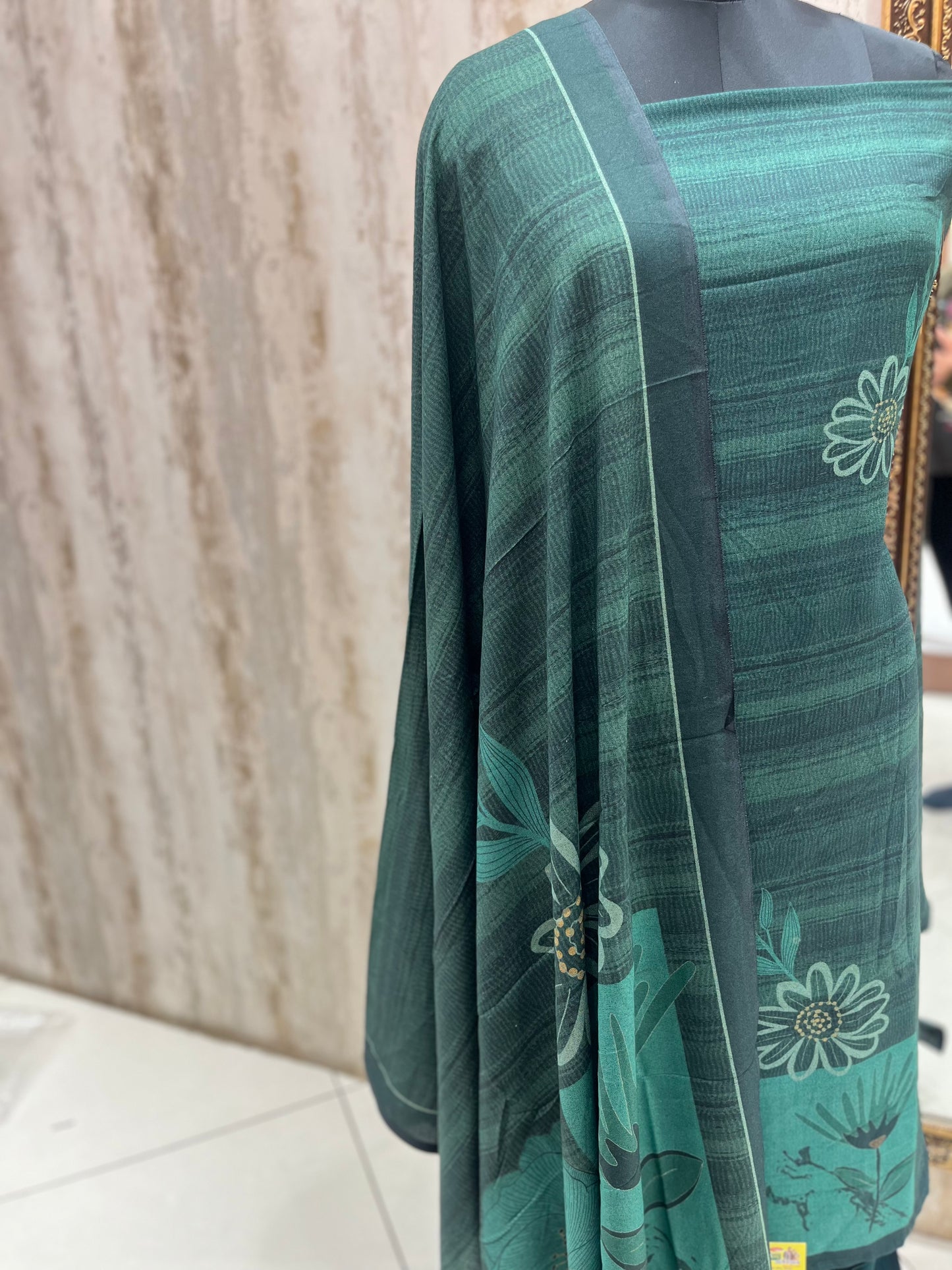 Pashmina green print suit