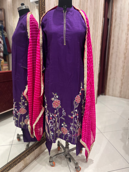 Purple suit bandhej duppatta