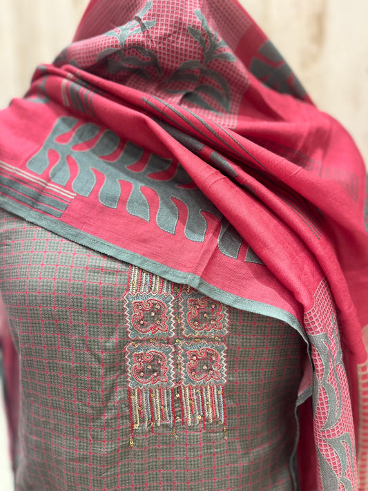 Pashmina contrast woolen suit