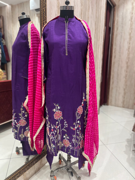 Purple suit bandhej duppatta
