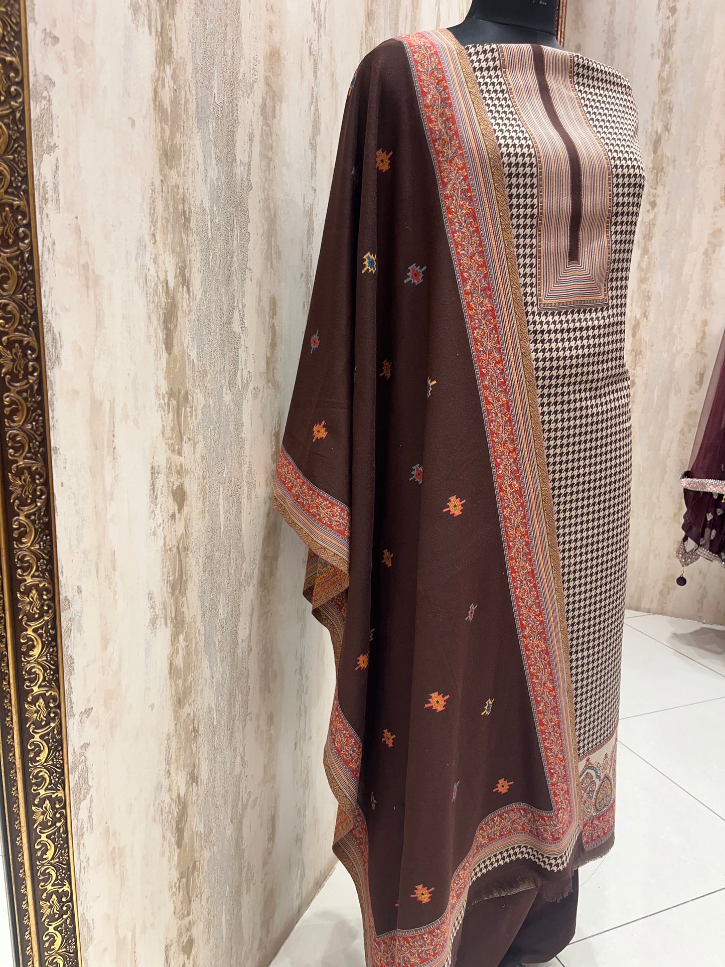 Pashmina Checkered contrast woolen suit