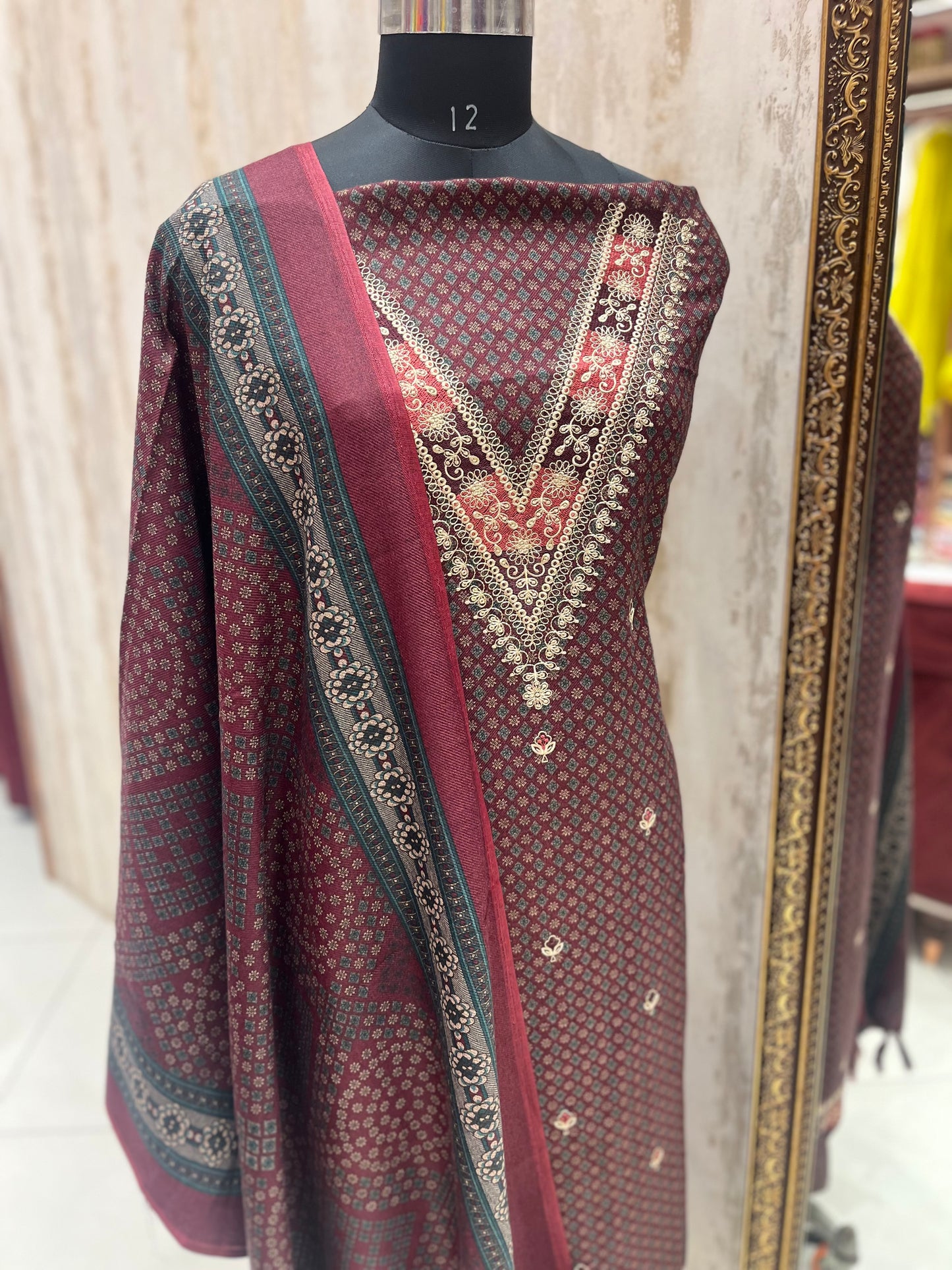 Pashmina V neck print suit